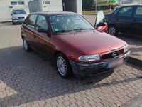 Gebraucht Opel Astra 75 PS (55 kW) 1995 Rot Kleinwagen