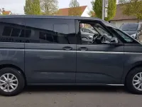 Gebraucht VW Multivan Life 150 PS (110 kW) 2025 Indiumgrau metallic Van / Kleinbus