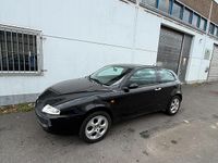 Gebraucht Alfa Romeo 147 105 PS (77 kW) 2001 Schwarz Kleinwagen