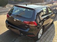 Second-hand VW Golf VII Trendline 110 CP (80 kW) 2017 Negru Berlinǎ