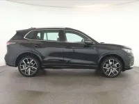 Gebraucht VW Tiguan R-line 193 PS (141 kW) 2024 Deep black perleffekt SUV