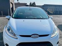 Gebraucht Ford Fiesta 82 PS (60 kW) 2010 Weiß Kleinwagen