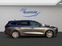 Neu Ford Focus Titanium X 155 PS (114 kW) 2025 Magneticgrau (metallic) Kombi