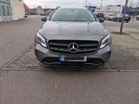 gebraucht Mercedes GLA180 - Business, neuer Service, Einparkhilfe