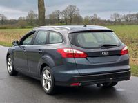 Gebraucht Ford Focus 105 PS (77 kW) 2012 Grau Kombi