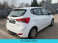 Gebraucht Hyundai ix20 Classic 90 PS (66 kW) 2016 Weiß Kleinwagen