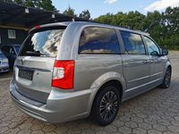 Gebraucht Lancia Voyager S 177 PS (130 kW) 2015 Silber Van / Kleinbus