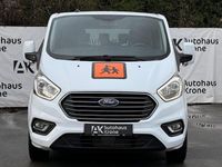 Gebraucht Ford Tourneo 131 PS (96 kW) 2020 Weiß Van / Kleinbus