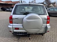 Gebraucht Toyota RAV4 150 PS (110 kW) 2003 Silber SUV