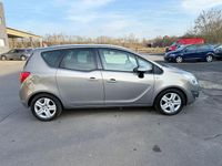 Gebraucht Opel Meriva Design Edition 101 PS (74 kW) 2011 Grau Van / Kleinbus