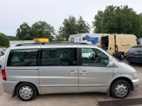 Gebraucht Mercedes V220 122 PS (89 kW) 2002 Silber Van / Kleinbus