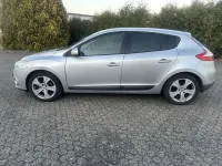 Gebraucht Renault Mégane III Dynamique 106 PS (77 kW) 2010 Platingrau Kleinwagen