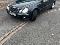 Gebraucht Mercedes E320 224 PS (164 kW) 2005 Blau Limousine