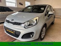 Gebraucht Kia Rio Attract 75 PS (55 kW) 2013 Beige Limousine