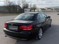 Gebraucht BMW 320 Cabriolet 170 PS (125 kW) 2008 Schwarz Cabrio