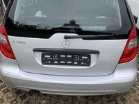 Gebraucht Mercedes A180 116 PS (85 kW) 2011 Grau Kleinwagen