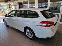 Gebraucht Peugeot 308 SW Active 131 PS (96 kW) 2019 Weiß Kombi
