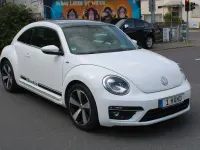 Gebraucht VW Beetle Design 160 PS (117 kW) 2014 Pure white Kleinwagen