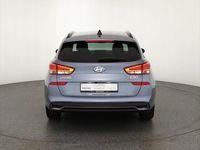 Neu Hyundai i30 140 PS (102 kW) 2025 Blau Kombi
