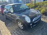 Używany Mini Cooper 116 KM (85 kW) 2005 Czarny Hatchback