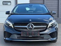 Gebraucht Mercedes A180 122 PS (89 kW) 2017 Schwarz Limousine