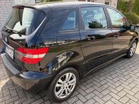 Gebraucht Mercedes B160 95 PS (69 kW) 2011 Schwarz Van / Kleinbus