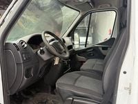 Gebraucht Opel Movano 145 PS (106 kW) 2017 Weiß Van / Kleinbus