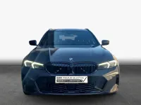 Gebraucht BMW 330 M Sport 286 PS (210 kW) 2025 Dravitgrau metallic Kombi