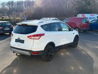 Gebraucht Ford Kuga Titanium 163 PS (119 kW) 2013 Weiß SUV