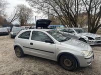 Gebraucht Opel Corsa Basis 60 PS (44 kW) 2004 Silber Kleinwagen