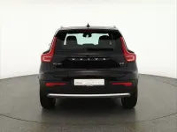 Neu Volvo XC40 163 PS (119 kW) 2025 Schwarz SUV