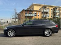 Gebraucht BMW 520 184 PS (135 kW) 2012 Grau Kombi