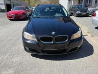 Second-hand BMW 318 143 CP (105 kW) 2012 Negru Break