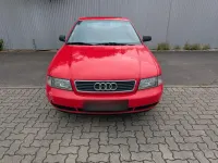 Gebraucht Audi A4 Basis 92 PS (67 kW) 1996 Rot Limousine