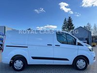 Gebraucht Ford Transit Custom 131 PS (96 kW) 2022 Weiß Van / Kleinbus