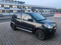 Gebraucht Daihatsu Sirion 69 PS (50 kW) 2010 Schwarz Kleinwagen