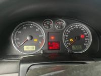 Second-hand VW Passat 114 CP (83 kW) 2002 Argintiu Berlinǎ