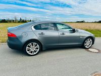 Gebraucht Jaguar XE 180 PS (132 kW) 2017 Grau Limousine