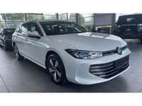 Gebraucht VW Passat IQ Drive 150 PS (110 kW) 2025 Weiß Kombi