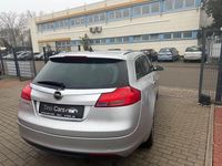 Gebraucht Opel Insignia 140 PS (102 kW) 2010 Silber Kombi