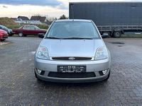Gebraucht Ford Fiesta 2002 Silber Kleinwagen