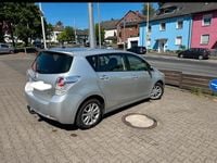 Gebraucht Toyota Verso 126 PS (92 kW) 2010 Grau Van / Kleinbus