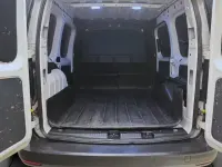 Używany VW Caddy 75 KM (55 kW) 2021 Biały Minivan