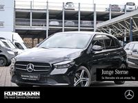 Gebraucht Mercedes B200 Progressive 163 PS (119 kW) 2022 Kosmosschwarz metallic Van / Kleinbus