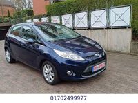 Gebraucht Ford Fiesta Titanium 75 PS (55 kW) 2010 Blau Kleinwagen