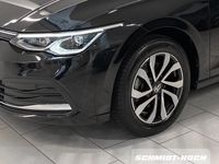 Gebraucht VW Golf VIII Active 116 PS (85 kW) 2023 Deep black perleffekt (schwarz) Limousine