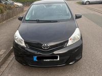Gebraucht Toyota Yaris 69 PS (50 kW) 2012 Schwarz Kleinwagen