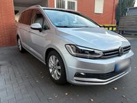 Gebraucht VW Touran Highline 150 PS (110 kW) 2019 Silber Van / Kleinbus