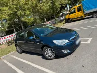 Gebraucht Opel Astra 115 PS (84 kW) 2011 Blau Kleinwagen