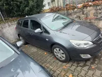Usata Opel Astra Design Edition 160 CV (117 kW) 2011 Grigio Station wagon